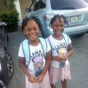 Meet your Posher, Tania